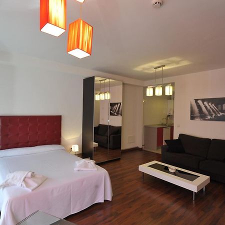 Apartamentos Turisticos Veladiez La Lastrilla Extérieur photo